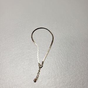 gold tone basic bracelet